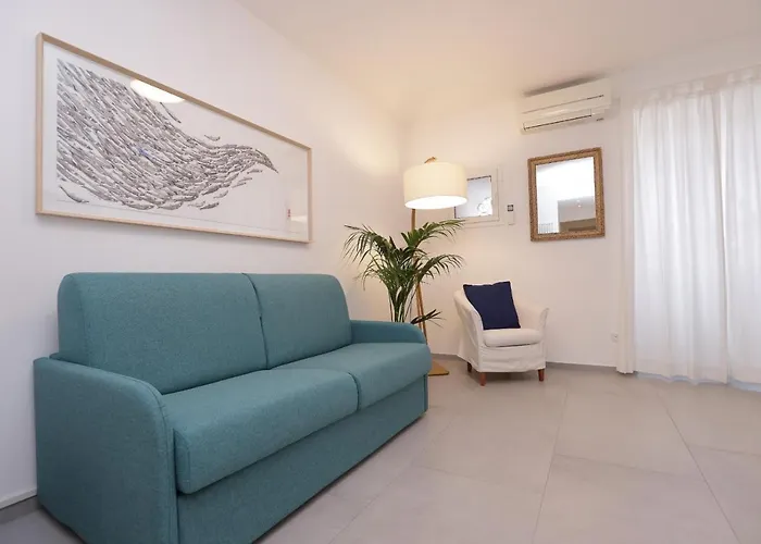 Adamaina - Sea View With Private Garage Apartman