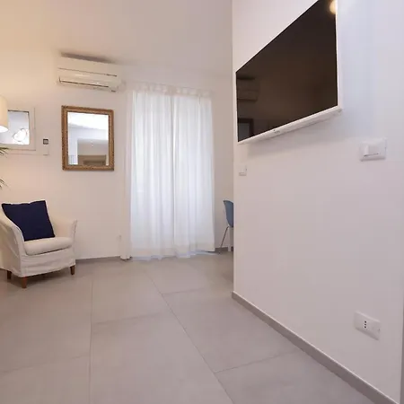 Adamaina - Sea View With Private Garage *